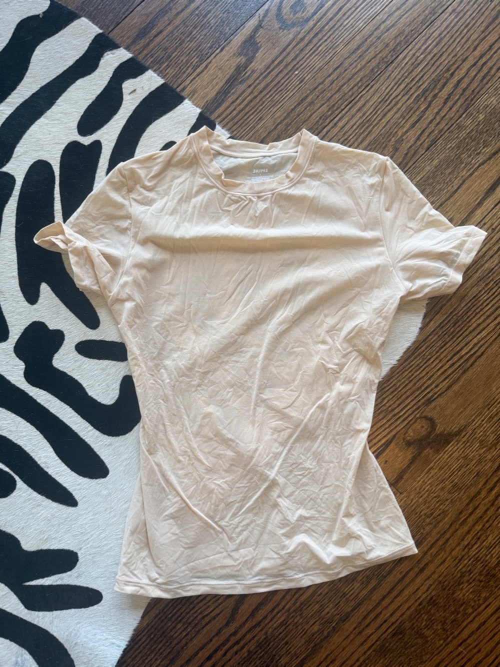 SKIMS Short Sleeve Crewneck Tee in Light Blush